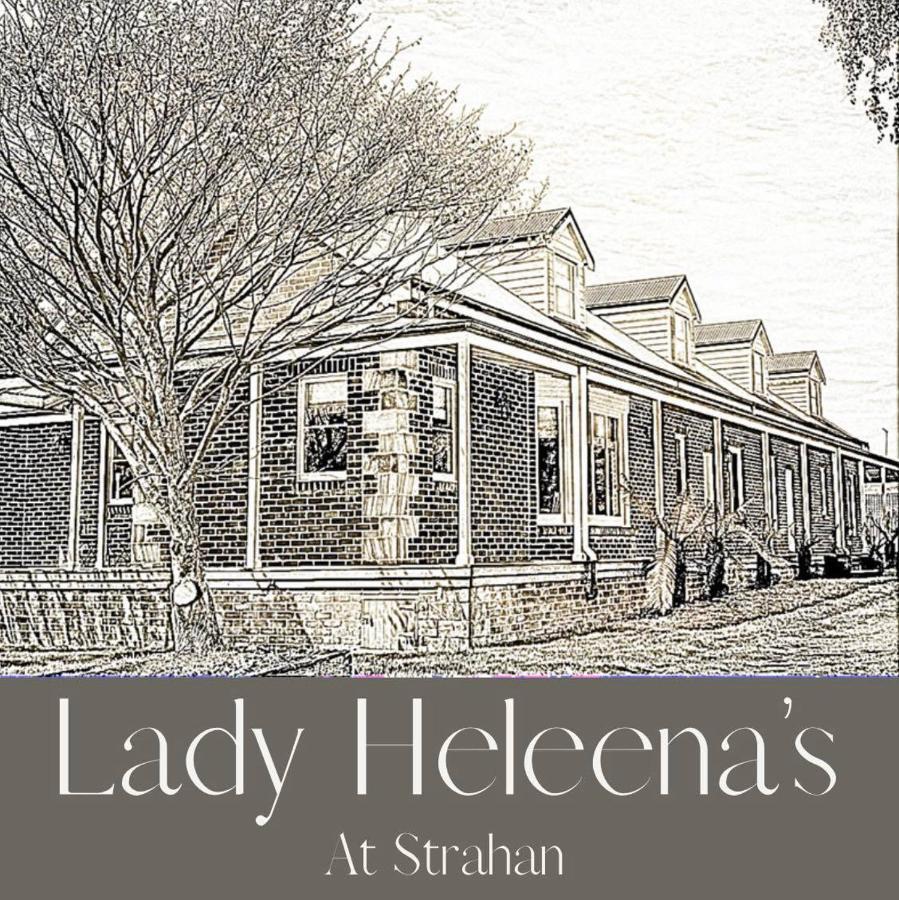 Lady Heleena'S At สตรอน ภายนอก รูปภาพ